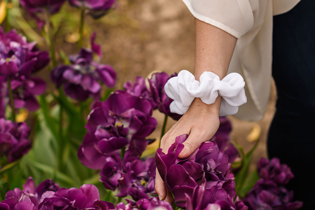WHITE DOVE SCRUNCHIE