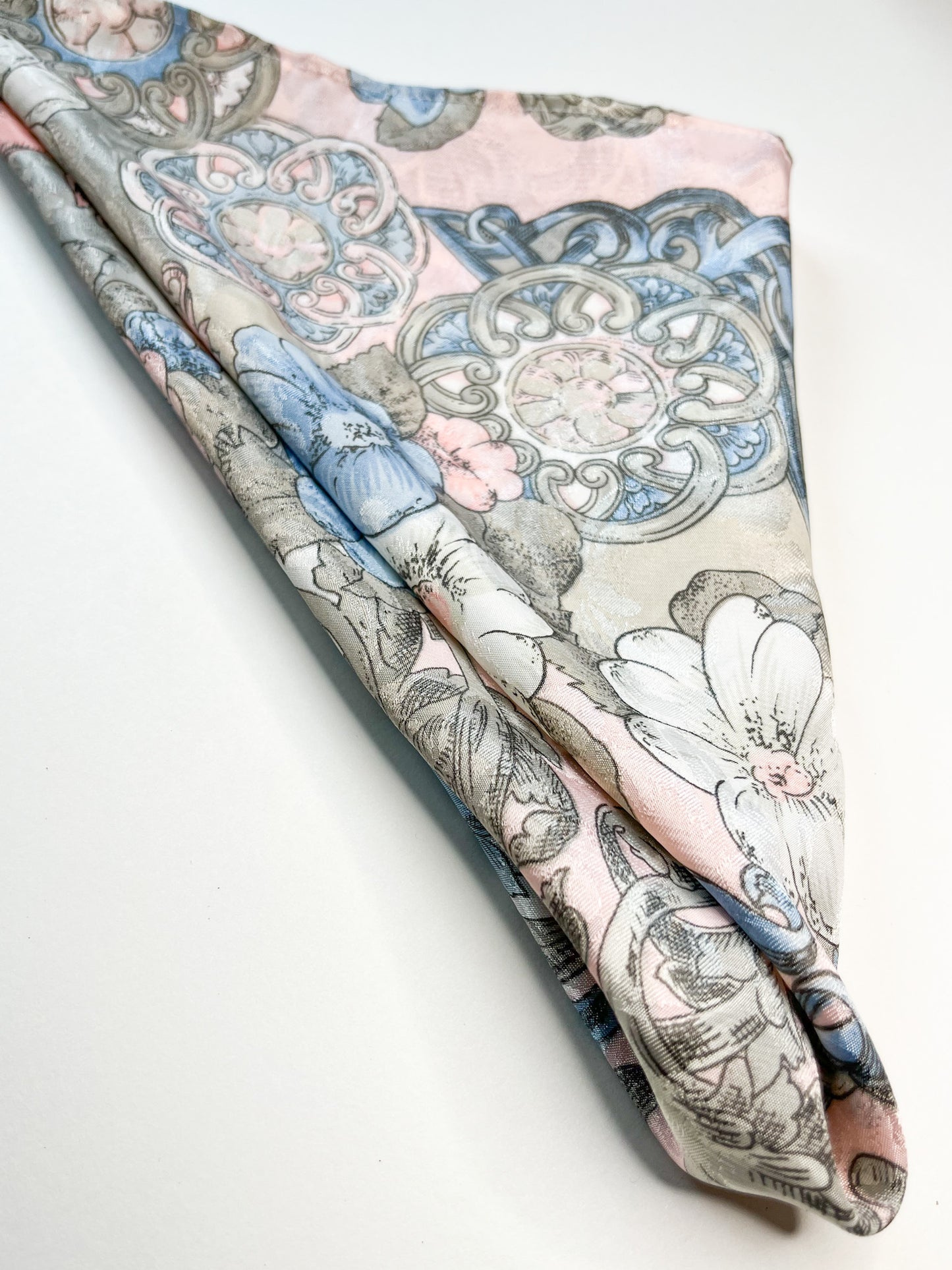 LORI BANDANA