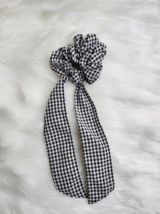 GINGHAM BOW SCRUNCHIE