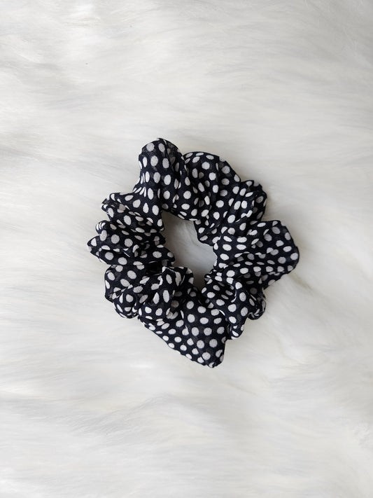 MINI POLKA DOT SCRUNCHIE